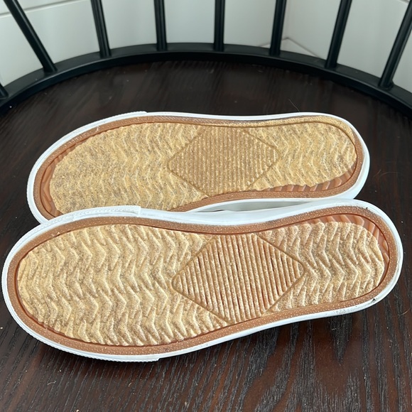 NWOT - gigil - Chetah Canvas Shoes - Size 13 - Picture 5 of 6